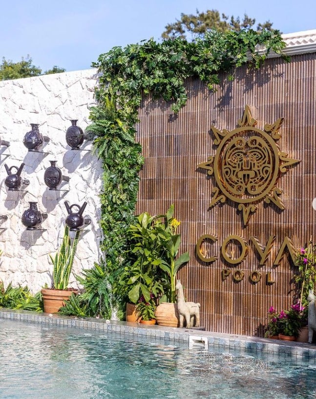 Coya Pool