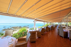 El Oceano Beach Hotel Restaurante