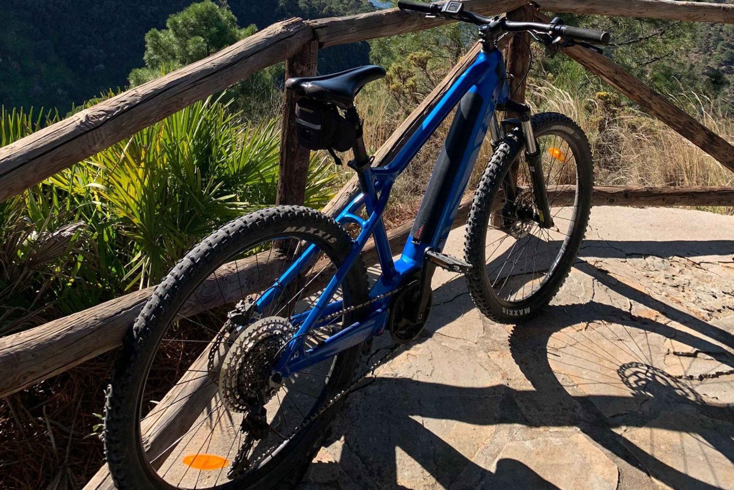 Tour en bicicleta eléctrica por los montes de Marbella