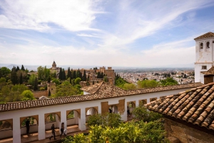 From Costa del Sol: Granada, Alhambra & Generalife Day Tour