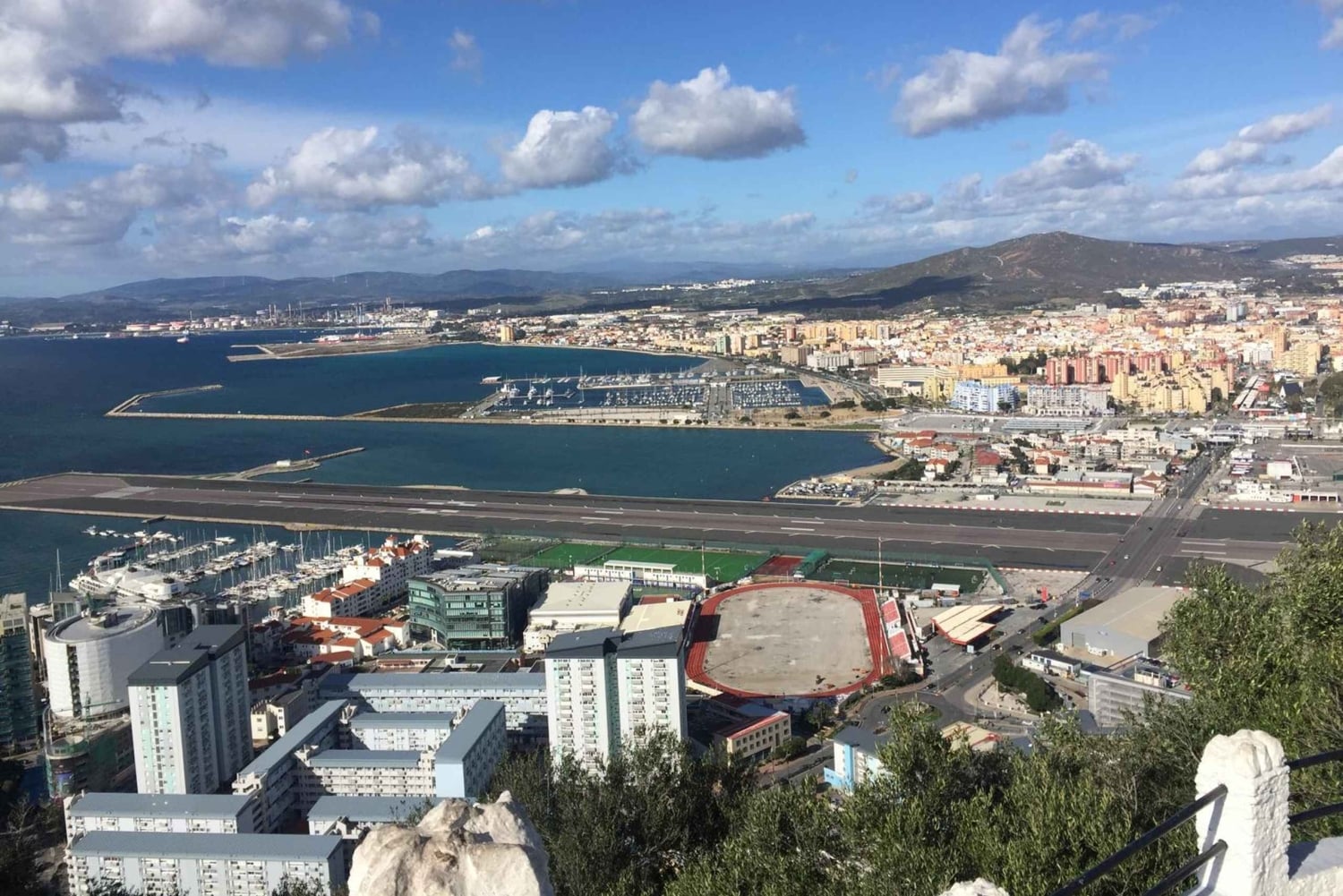 z La Cala/Marbella/Estepona: prywatna wycieczka zakupowa VIP na Gibraltar