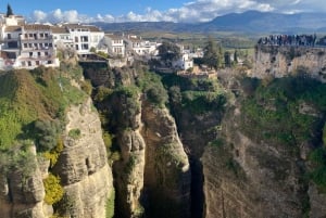 from Marbella / Estepona: PRIVATE tour to Ronda incl. transfer and tapas