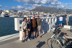 Desde Marbella: Visita guiada de bicicleta a Puerto Banús
