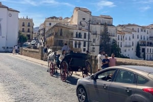 Z Marbelli: prywatna wycieczka do Ronda, w tym transfer, kawa, arena walk byków, tapas, drinki