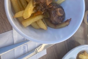 A partir de Málaga: passeio privado por Ronda, incluindo transporte, café, arena de touros, tapas e bebidas