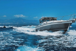 Fuengirola: Private Cruise on the Costa del Sol with Drinks