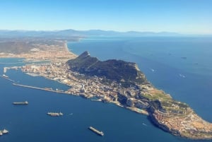 From Malaga and Costa del Sol: Gibraltar Shopping Tour