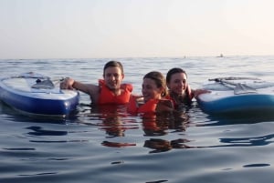 Paddleboarding na stojąco w zatoce Marbella