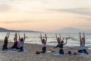 Marbella: yoga aan het strand en cava-ervaring