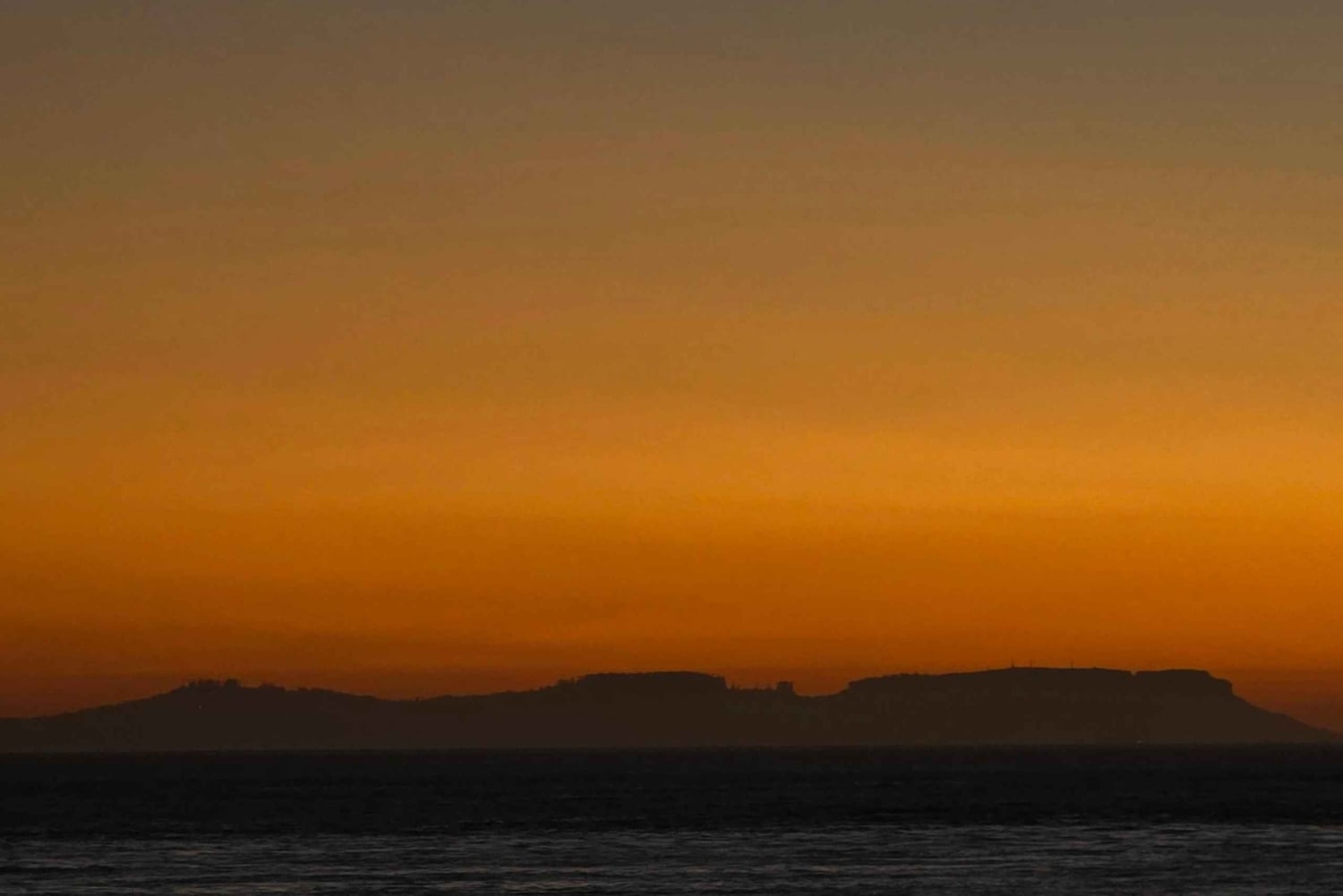 Boottocht in Marbella, snacks, drankjes en muziek