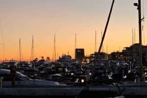 Marbella: Katamaran-solnedgangscruise med drikke og snacks