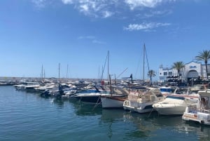 Marbella: PRIVATE Premium E - BIKE bike tour to Puerto Banus incl. cafe