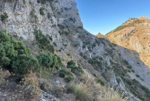 Marbella: 'La Concha' mountain tour including snack and drink