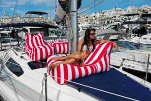 Marbella, Port Banus : SAILING Tour on Private Sailing Boat