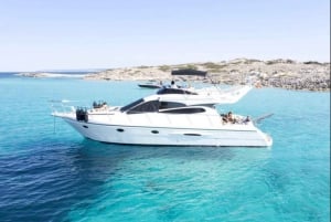 Marbella: Private Cruise in Yacht