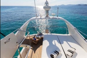 Marbella: Private Cruise in Yacht