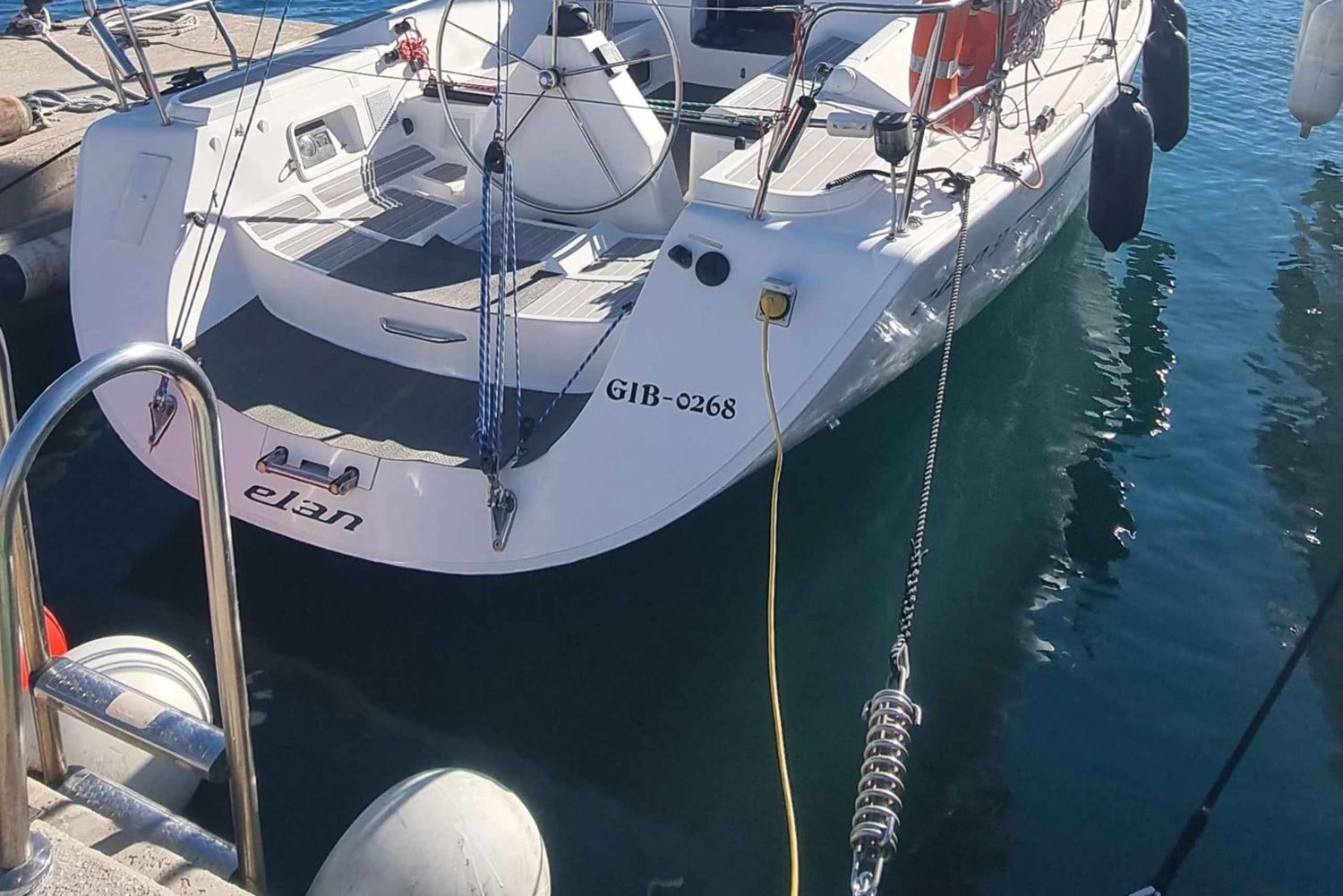 Marbella: prywatny rejs z napojem i przekąską, 2 godziny