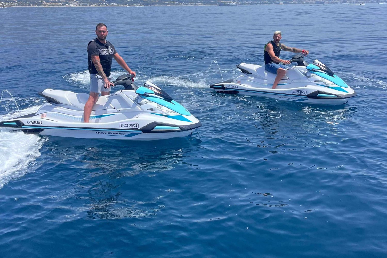 Marbella: Puerto Banús, escursione in moto d'acqua di 1 ora