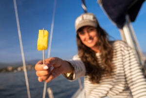Marbella: Sailing & Dolphin Watching with Snacks and Drinks