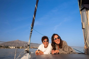 Marbella: Sailing & Dolphin Watching with Snacks and Drinks