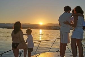 Marbella: shared cruise 2-4 hours on luxury yacht maximum 10 pax.