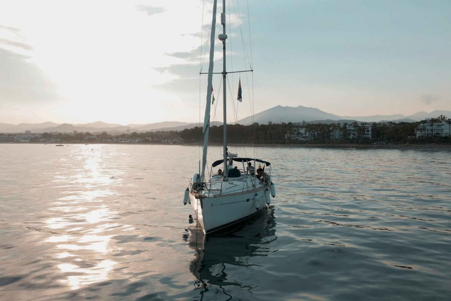 Segling i Marbella: Blandad seglingstur med skeppare