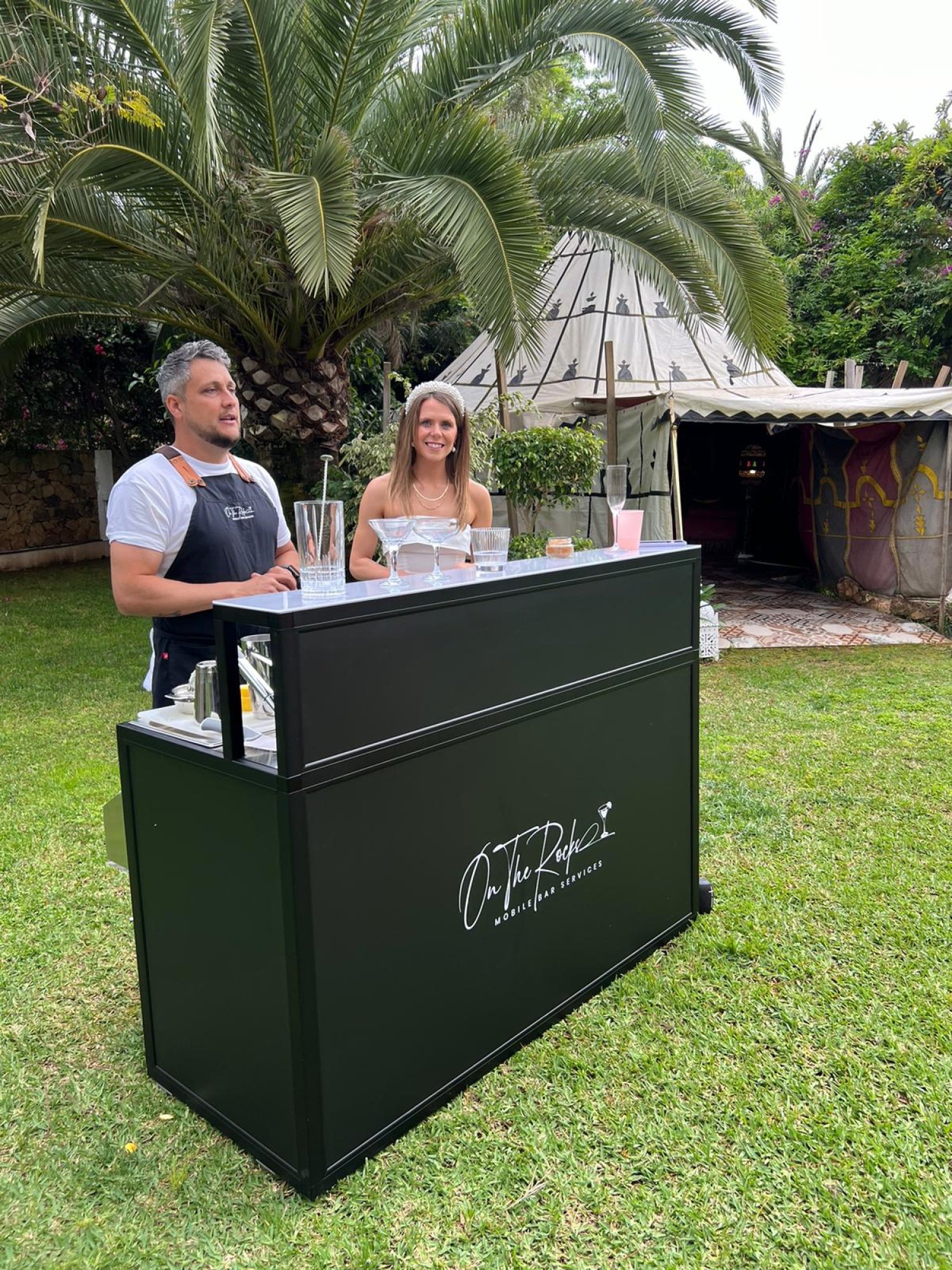 On The Rocks Mobile Bar Services