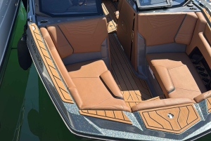 Частная прогулка на катере Nautique G23 в Пуэрто-Банус