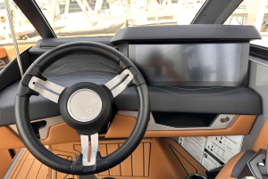 Частная прогулка на катере Nautique G23 в Пуэрто-Банус