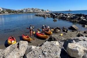 Marbella: Tour guidato in kayak a Puerto Banús
