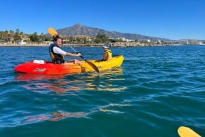 Marbella: Tour guidato in kayak a Puerto Banús