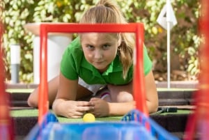 Quizygolf Marbella, entrada a Minigolf