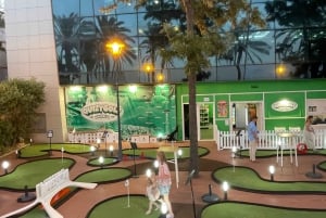Quizygolf Marbella, entrada a Minigolf