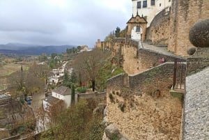 Ronda: Guided Walking Tour with English or Spanish Guide