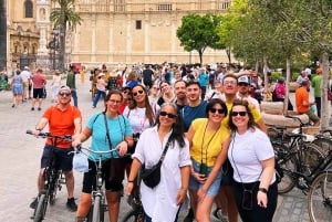 Sevilla: Flamenco Tour auf dem eBike mit Show