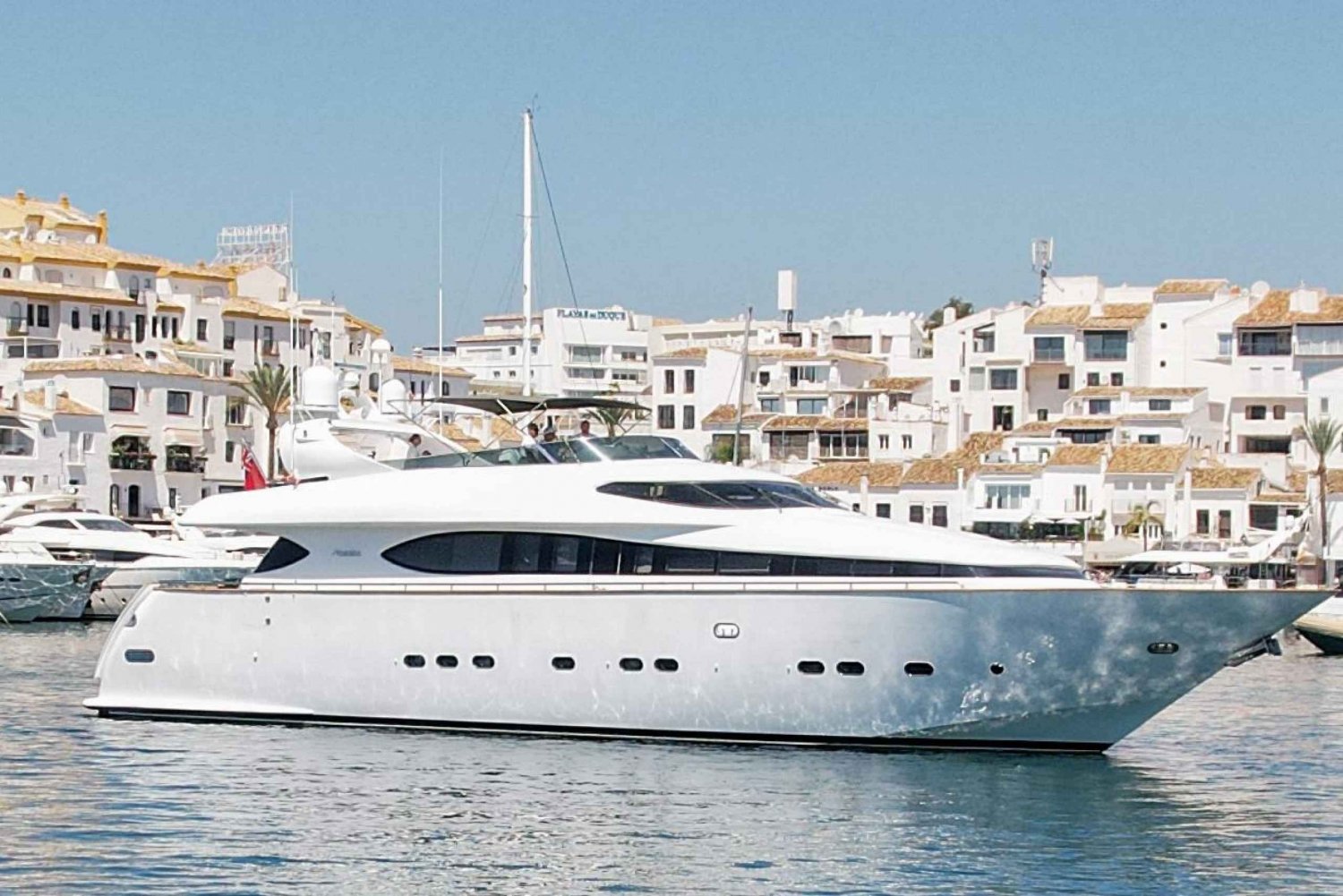 SuperYacht 8Hour Charter:12 passengers:drinks and food inc.