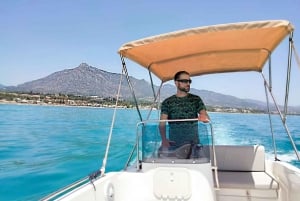 Unlicensed boat in Puerto Banús