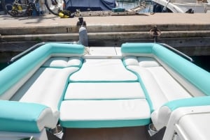 Do 11 osób na pokładzie może cieszyć się wybrzeżem Marbelli