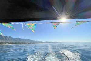 Do 11 osób na pokładzie może cieszyć się wybrzeżem Marbelli