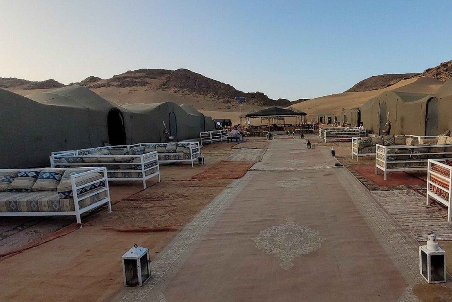 マラケシュからザゴラ砂漠への2日間の豪華ツアー