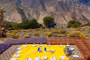Randonnée de 2 jours, villages berbères et séjour dans la vallée d'Azzaden