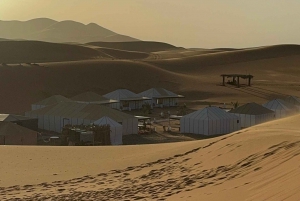 3 Päivä 2 Yö Merzouga Desert Camp Marrakechista kamelilla 3 Päivä 2 Yö Merzouga Desert Camp Marrakechista kamelin kanssa