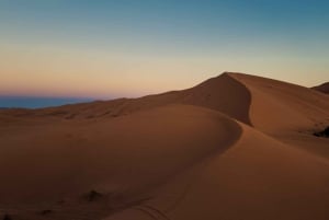 Aventure de luxe de 3 jours : de Marrakech à Merzouga, quad et spectacle inclus.