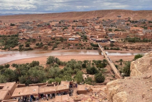 3 jours - 2 nuits de visite nocturne dans le désert à partir de Marrakech avec balade à dos de chameau