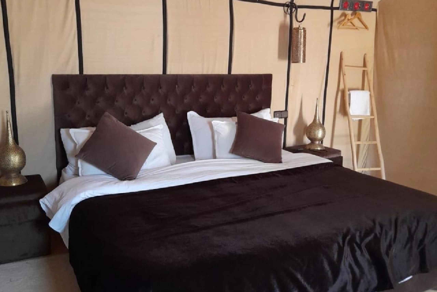 3 Tage Luxus-Camp-Aufenthalt mit Sandsurfing von Fes nach Marrakech