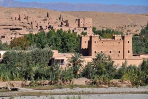 Marrakech: 3 päivän ylellinen aavikkokierros Fesiin Merzougan kautta.