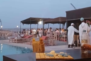 Marrakech Woestijn: Zwembad, Quadrijden, Zonsondergang Diner Vuurshow