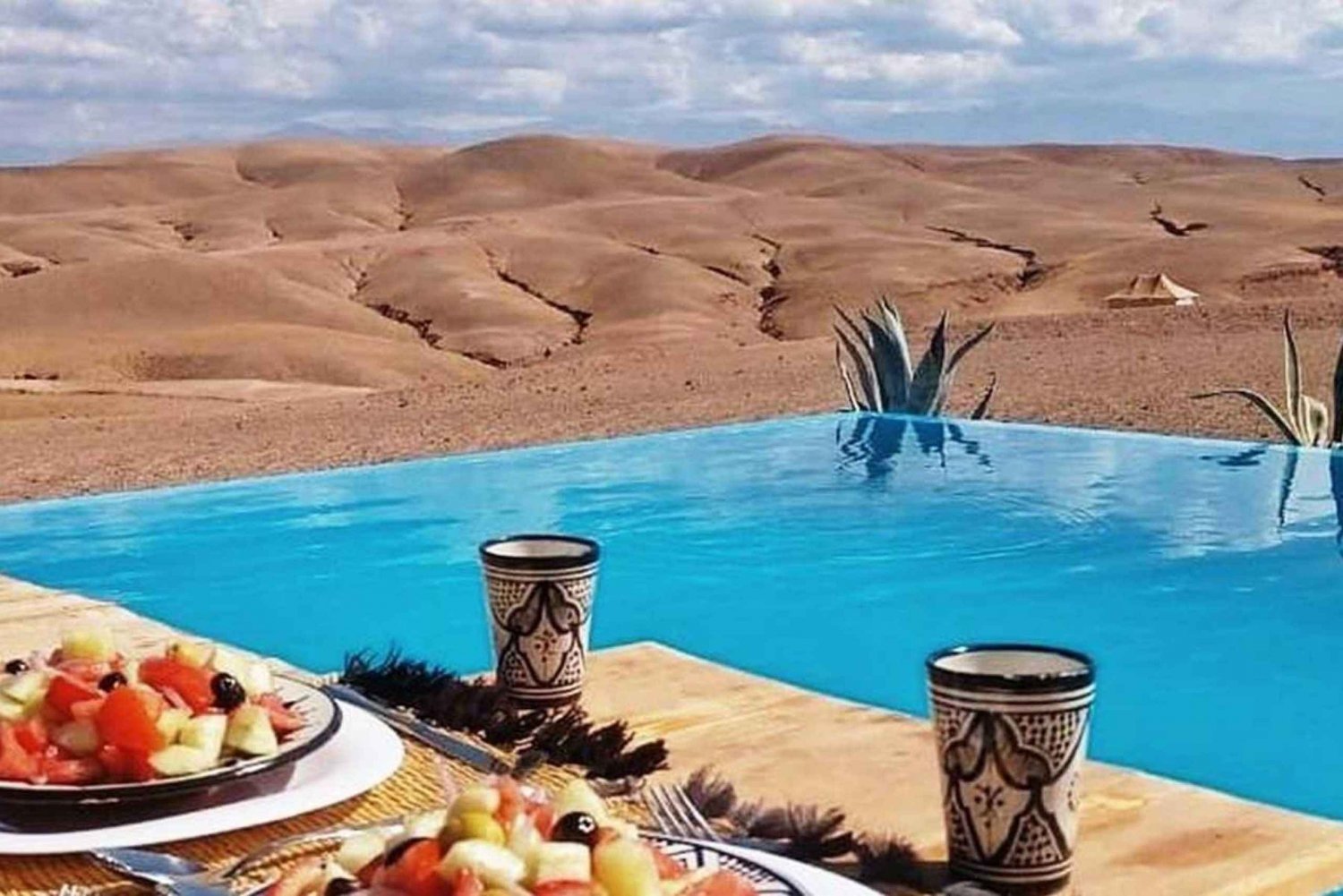 Agafay Desert Camp Pool, kamelridning og frokost
