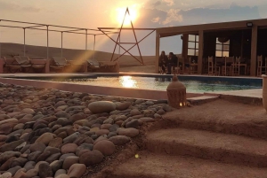 Passe de um dia no deserto de Agafay, acesso à piscina, almoço e carro particular