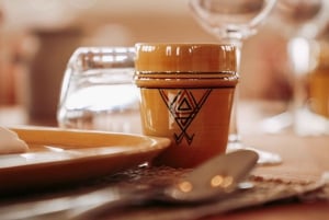 Dîner de luxe dans le désert d'Agafay avec musique live et spectacle de feu